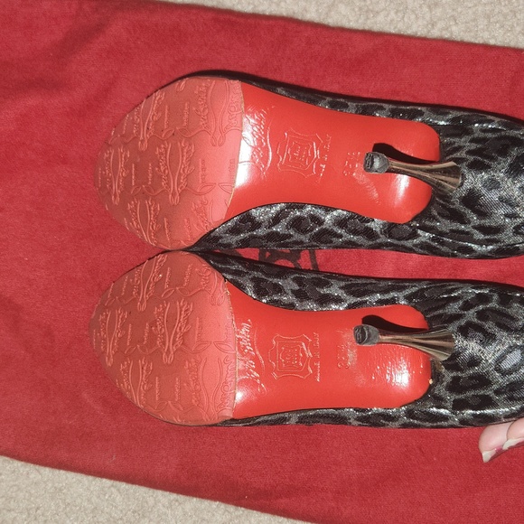 CHRISTIAN LOUBOUTIN HEELS - Picture 2 of 3